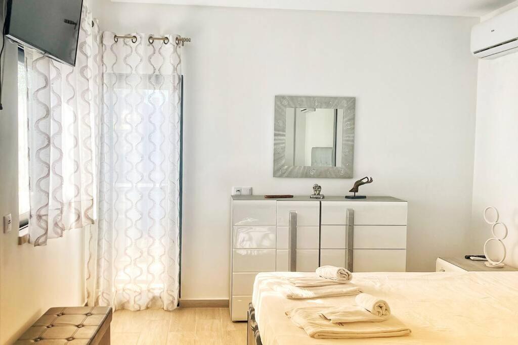 Vivenda Espacosa E Luminosa Villa Quelfes ภายนอก รูปภาพ